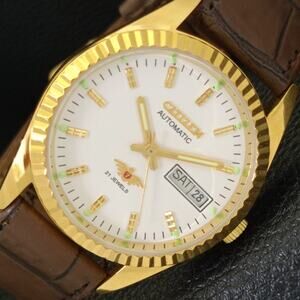 Vintage 1972 Citizen Automatic Mens Gold Watch W/daydate & White accents